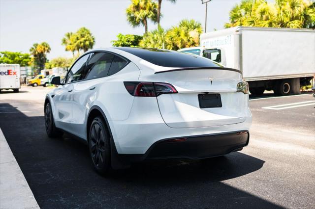 2024 Tesla Model Y Long Range Single Motor Rear-Wheel Drive