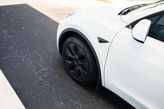 2024 Tesla Model Y Long Range Single Motor Rear-Wheel Drive