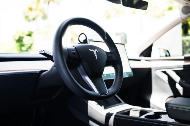 2024 Tesla Model Y Long Range Single Motor Rear-Wheel Drive