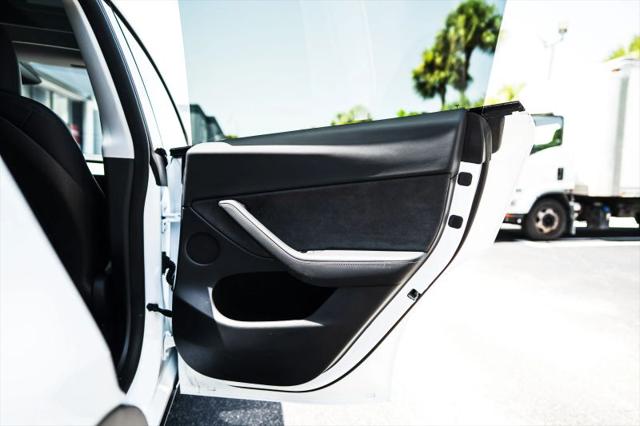 2024 Tesla Model Y Long Range Single Motor Rear-Wheel Drive