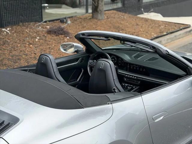 2020 Porsche 911 Carrera S Cabriolet