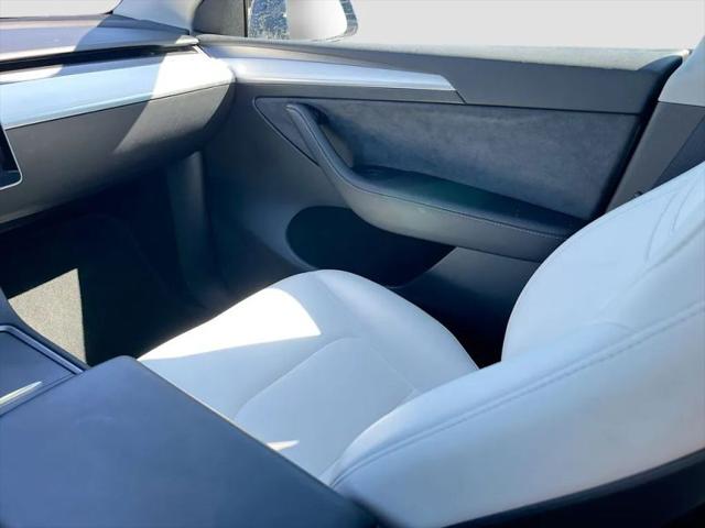 2024 Tesla Model Y Long Range Single Motor Rear-Wheel Drive