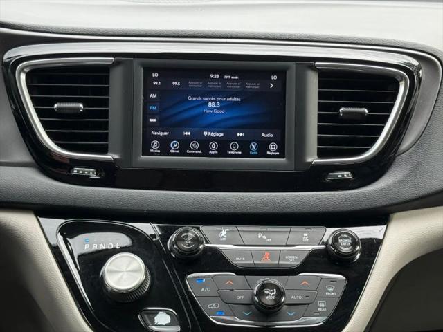 2020 Chrysler Pacifica Touring L