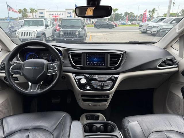2020 Chrysler Pacifica Touring L
