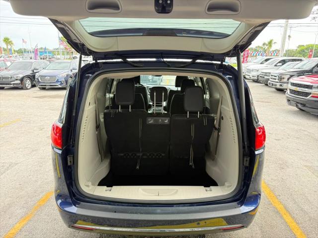 2020 Chrysler Pacifica Touring L