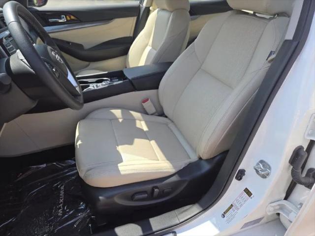 2023 Nissan Maxima SV Xtronic CVT