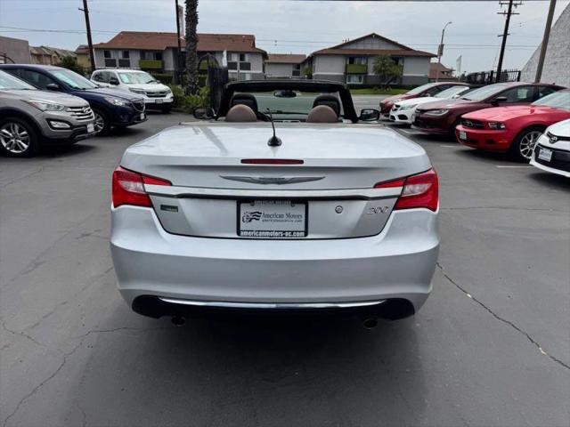 2011 Chrysler 200 Touring