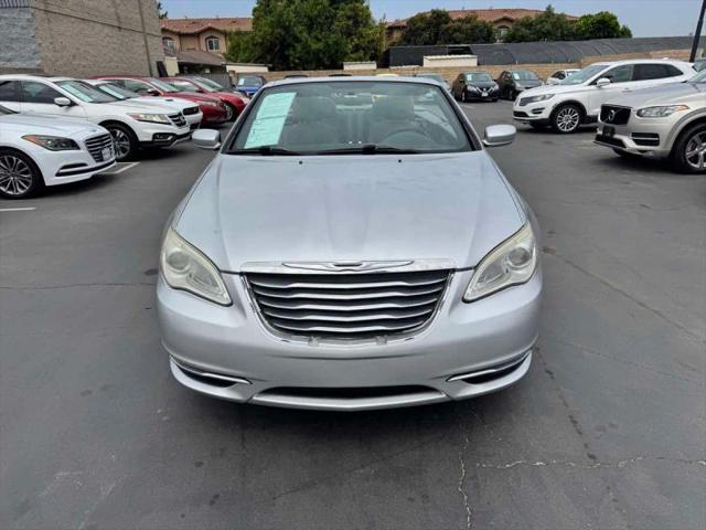 2011 Chrysler 200 Touring