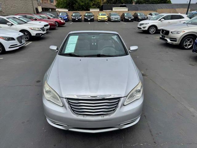 2011 Chrysler 200 Touring