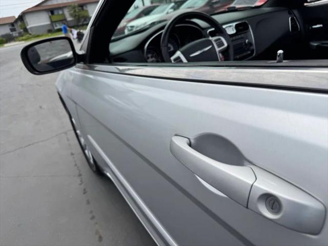 2011 Chrysler 200 Touring