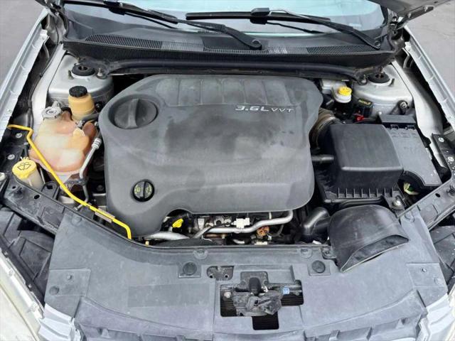 2011 Chrysler 200 Touring