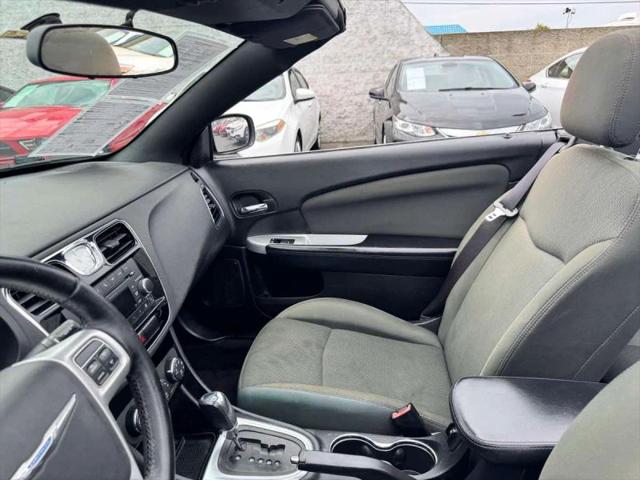 2011 Chrysler 200 Touring
