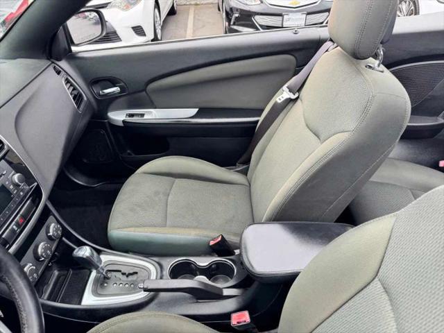2011 Chrysler 200 Touring