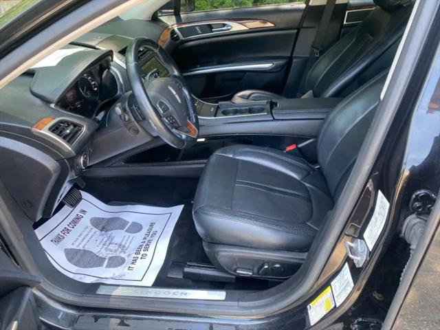 2015 Lincoln MKZ Base