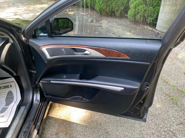 2015 Lincoln MKZ Base