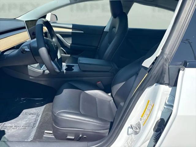 2021 Tesla Model 3 Standard Range Plus Rear-Wheel Drive