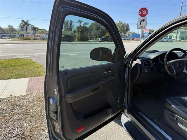 2007 GMC Yukon XL Denali