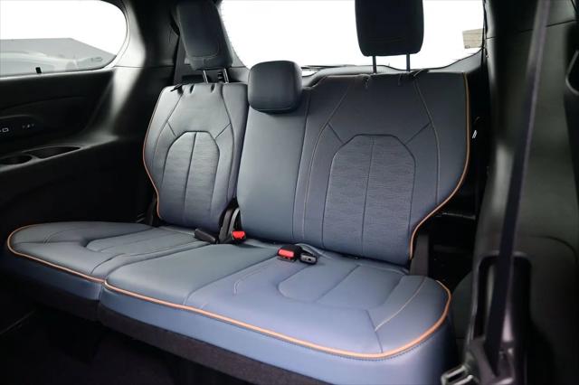 2027 Chrysler Pacifica Pinnacle