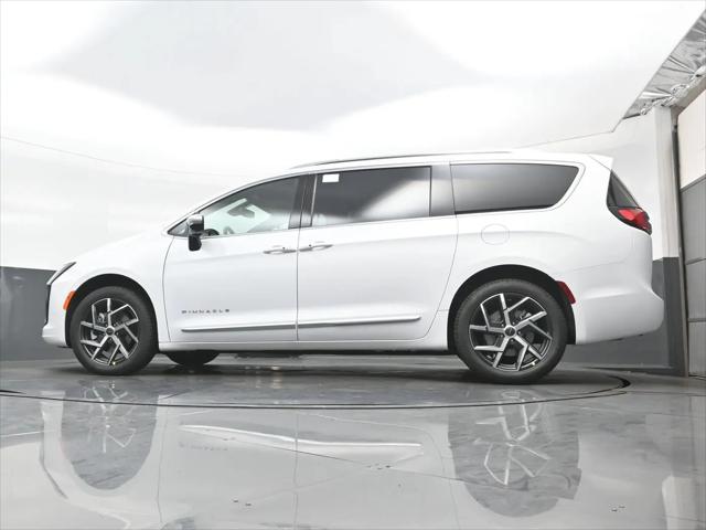 2027 Chrysler Pacifica Pinnacle