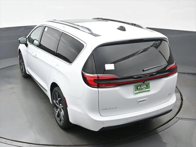 2027 Chrysler Pacifica Pinnacle