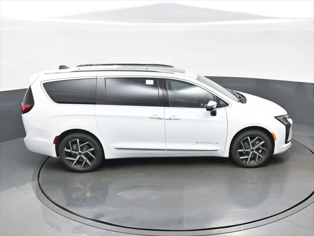 2027 Chrysler Pacifica Pinnacle