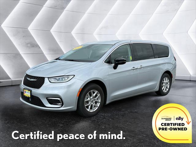 2024 Chrysler Pacifica Touring L for sale in Newport, VT