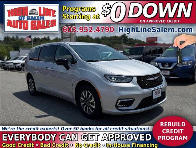 2024 Chrysler Pacifica Hybrid Select for sale in Salem, NH