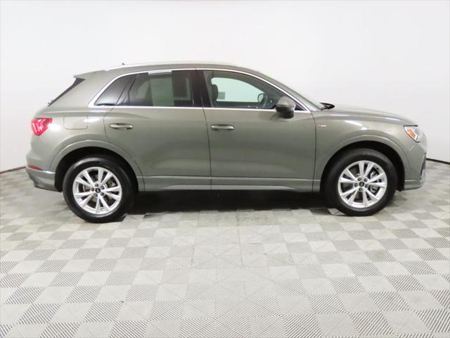 2025 Audi Q3 Premium 45 TFSI S line quattro Tiptronic