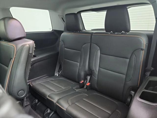 2023 GMC Acadia AWD AT4