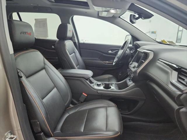 2023 GMC Acadia AWD AT4