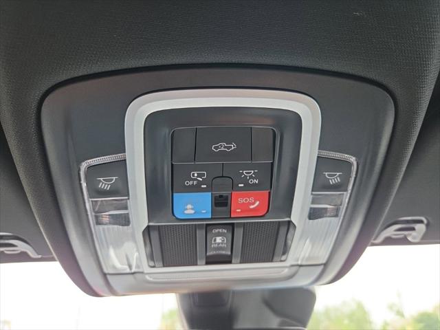 2025 Ram 1500 Big Horn Crew Cab 4x4 57 Box