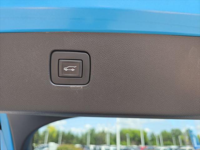 2025 Buick NV Sport Touring FWD