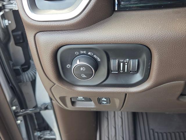 2025 Ram 1500 Laramie Crew Cab 4x4 57 Box