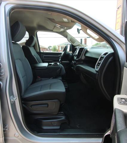 2019 Ram 1500 Big Horn/Lone Star Crew Cab 4x4 57 Box