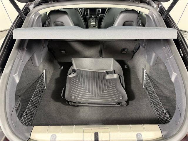 2013 Porsche Panamera 4 Platinum Edition