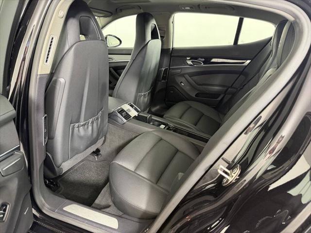 2013 Porsche Panamera 4 Platinum Edition