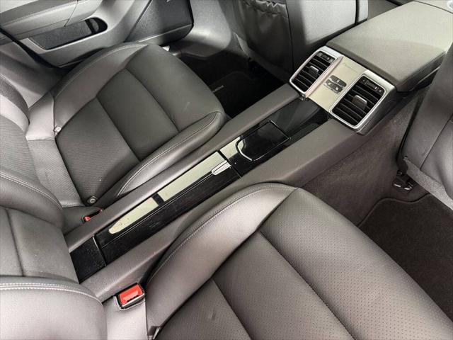 2013 Porsche Panamera 4 Platinum Edition