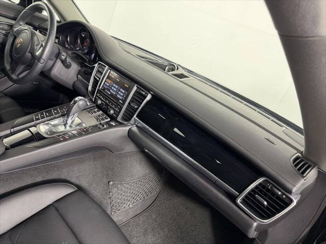 2013 Porsche Panamera 4 Platinum Edition