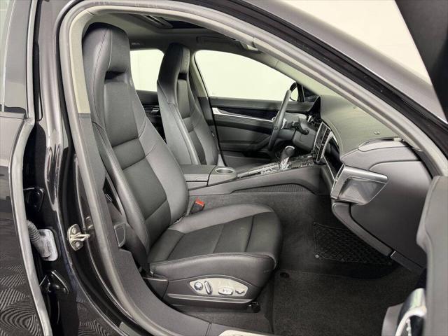 2013 Porsche Panamera 4 Platinum Edition