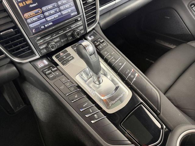 2013 Porsche Panamera 4 Platinum Edition