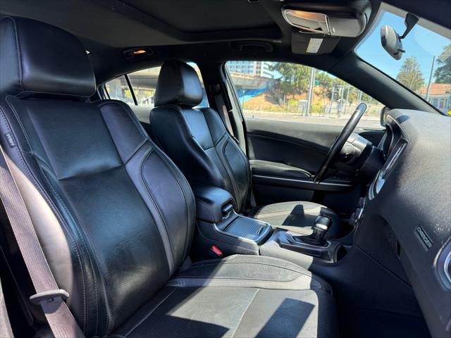 2019 Dodge Charger SXT RWD