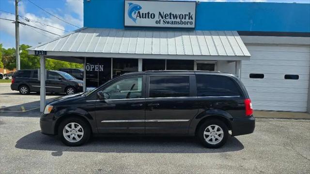 2013 Chrysler Town & Country Touring for sale in Swansboro, NC