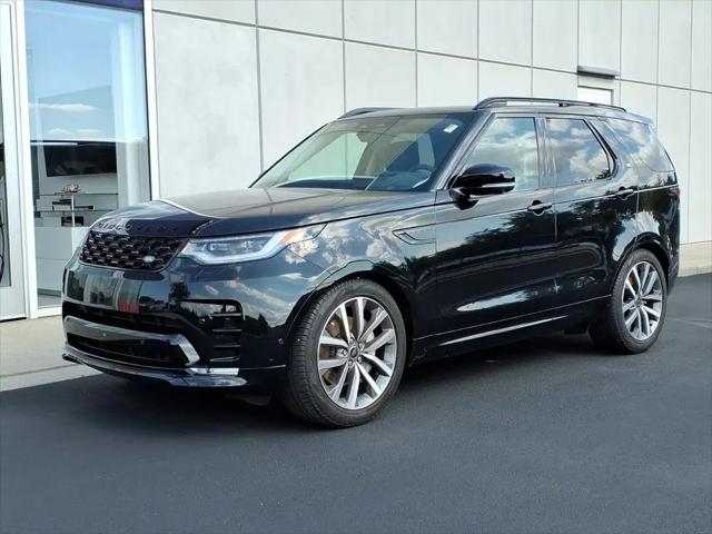 2025 Land Rover Discovery P300 Dynamic SE for sale in Waukesha, WI