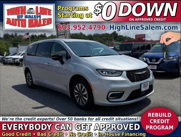 2024 Chrysler Pacifica Hybrid Select for sale in Salem, NH