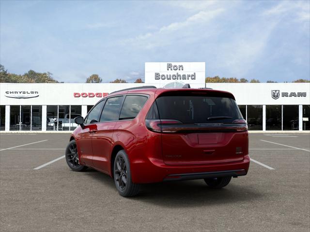 2027 Chrysler Pacifica PACIFICA SELECT AWD