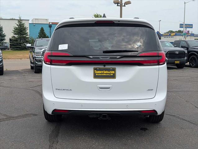 2027 Chrysler Pacifica Pinnacle