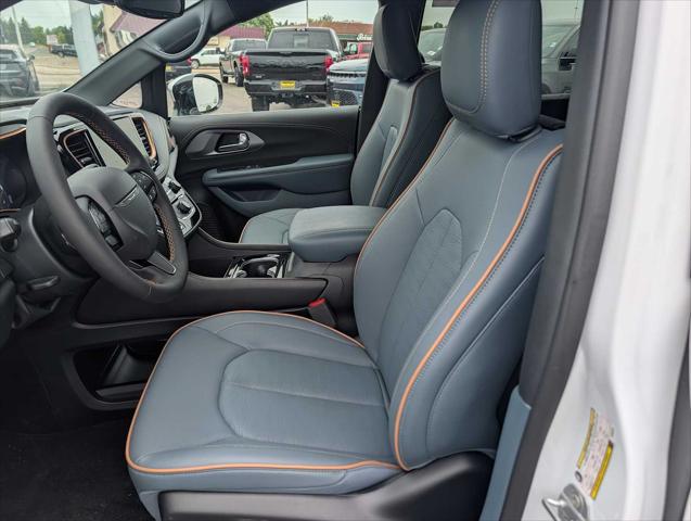 2027 Chrysler Pacifica Pinnacle