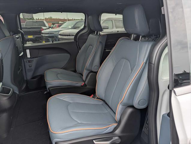 2027 Chrysler Pacifica Pinnacle