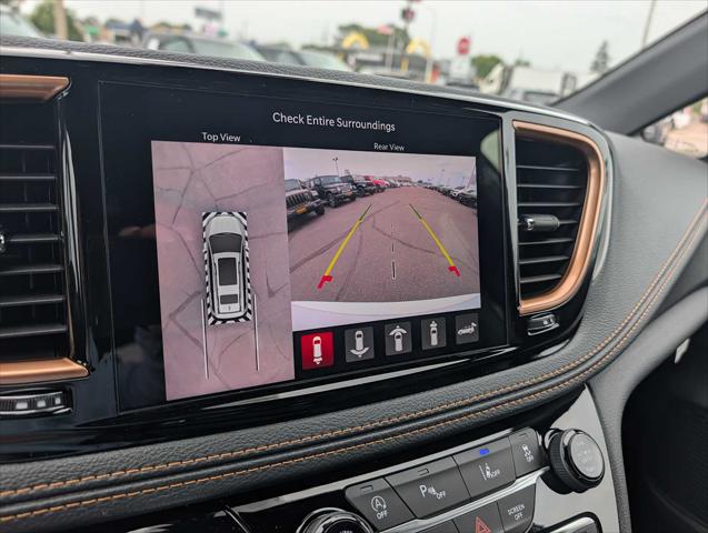 2027 Chrysler Pacifica Pinnacle