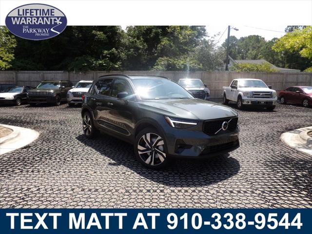 2026 Volvo XC40 Plus, B5 AWD Gas mild hybrid, Dark for sale in Wilmington, NC
